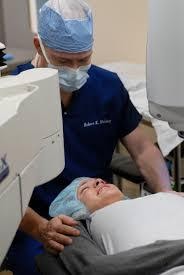What are the best ages for laser eye surgery?